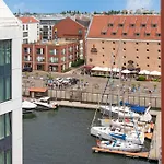 Ξενοδοχείο με διαμερίσματα Granaria Riverside By Downtown Γκντανσκ
