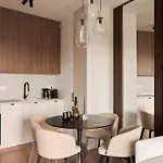 מלון דירות Granaria Riverside By Downtown 4*
