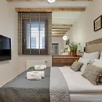 Granaria Riverside By Downtown מלון דירות