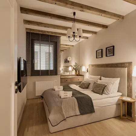 Aparthotel Granaria Riverside By Downtown 4*
