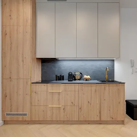 Apartmanhotel Granaria Riverside By Downtown 4*