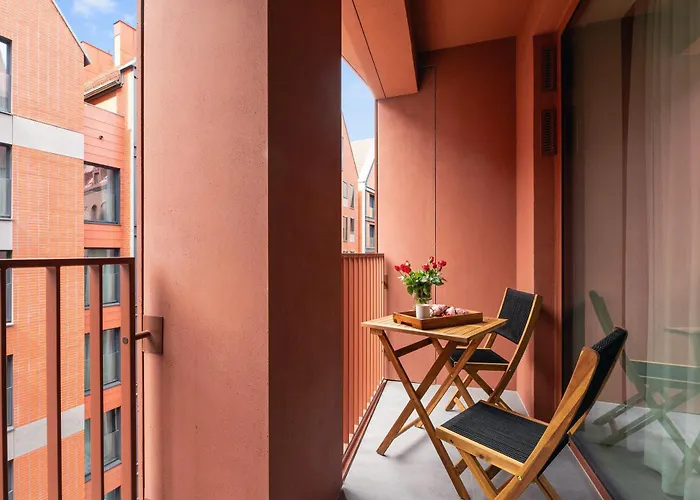 Aparthotel Granaria Riverside By Downtown